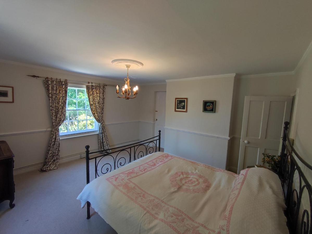 Вилла Large Three Storey Georgian House And Gardens Wrentham Экстерьер фото